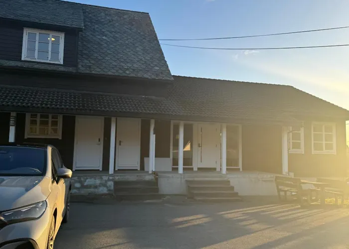 Siggjo Bomlo And Stord Hostal *