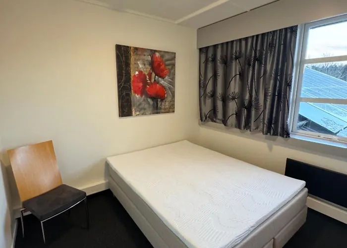 Siggjo Bomlo And Stord Hostel Mosterhamn